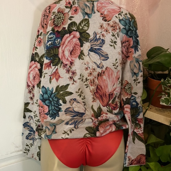 Used Sweater Angel Of The North Floral Knit Multi Color - Picture 6 of 12